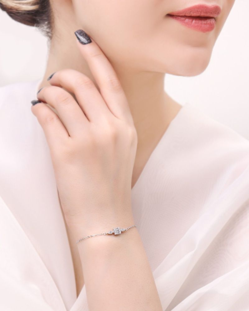دستبند نقره زنانه زنجیری مدل BEC E7