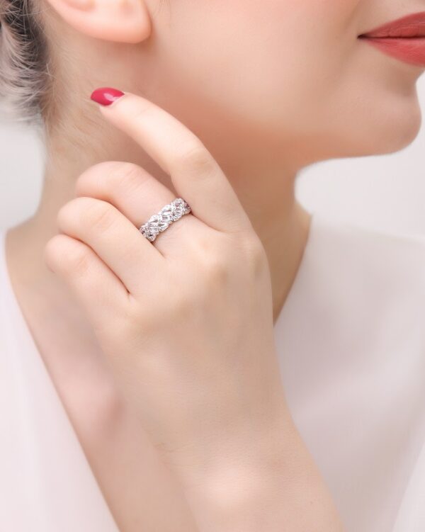 انگشتر نقره زنانه حلقه مجلسی جواهری مدل RE S21