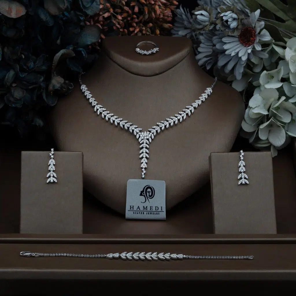 سرویس نقره زنانه جواهری مجلسی برلیان مدل SE B2