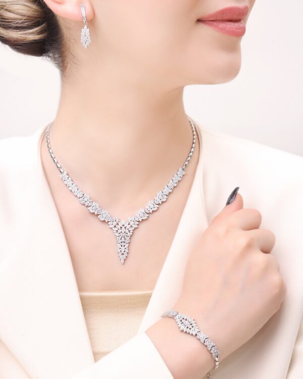 سرویس نقره زنانه جواهری جدید مدل SI F19