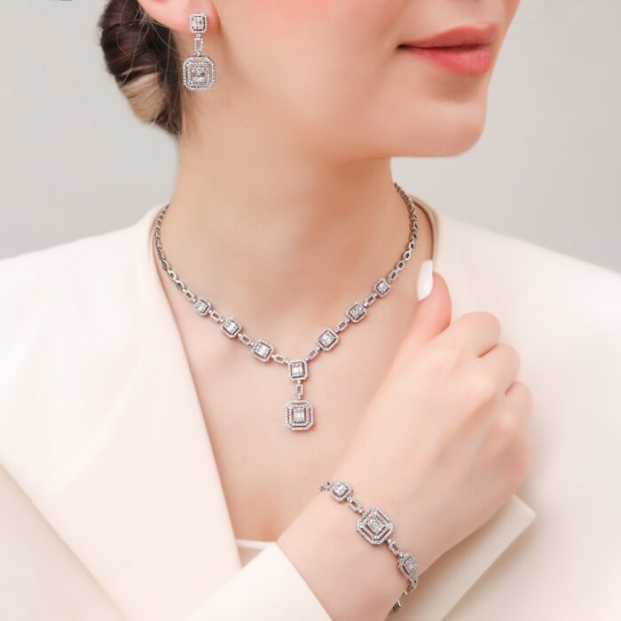 سرویس زنانه جواهری نقره طرح امرالد کات مدل SIL E3