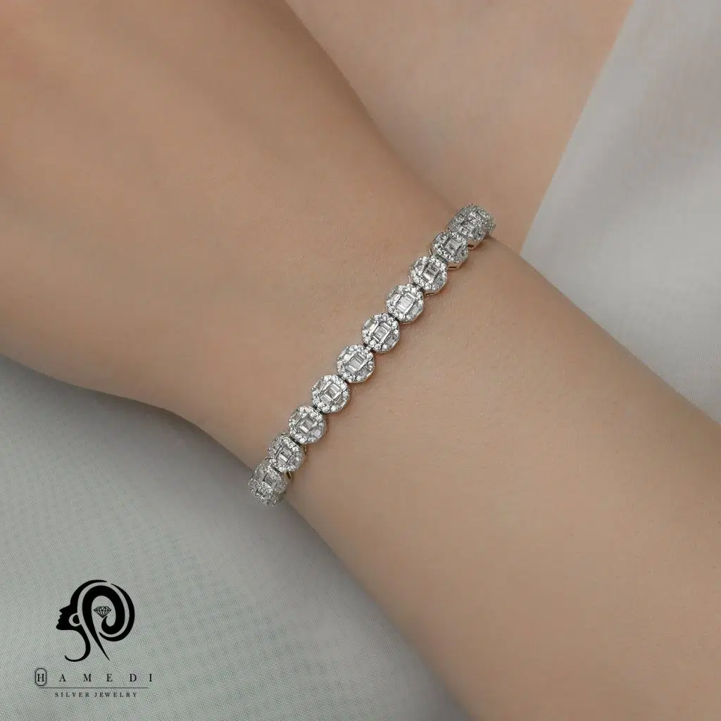 دستبند نقره زنانه مجلسی جواهری مدل BI E10