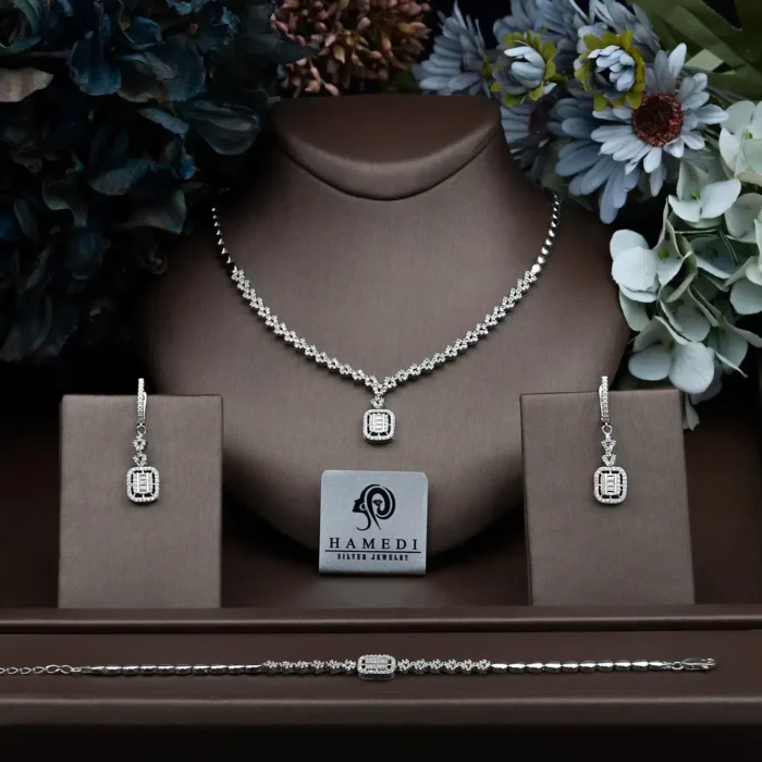 سرویس نقره زنانه جواهری امرالدکات مدل SI E37