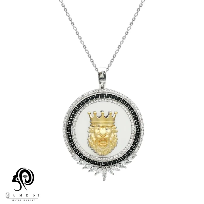 مدال نقره زنانه ورساچه طرح شیر MIV K3
